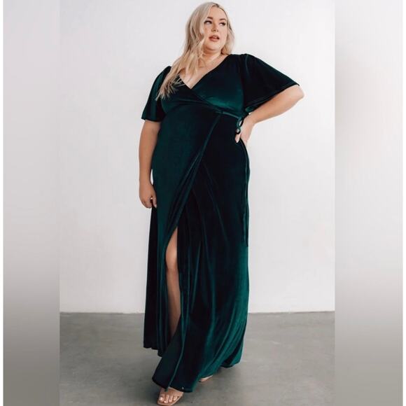 Baltic Born Meghan Velvet Wrap Maxi Dress in emerald green - Picture 2 of 11
